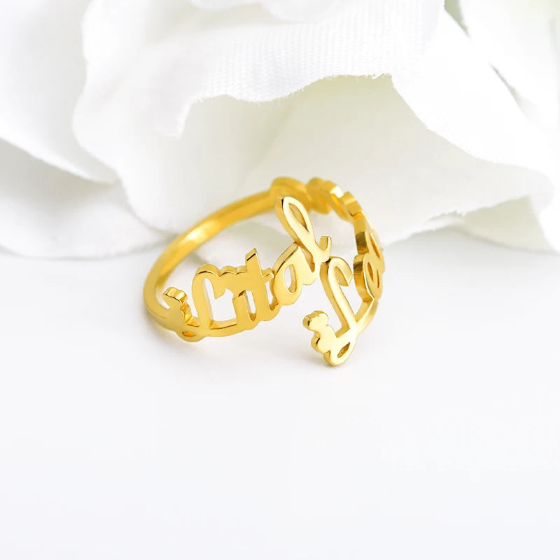 Anillo Personalizado con Nombre - Acero Inoxidable Bañado en Oro