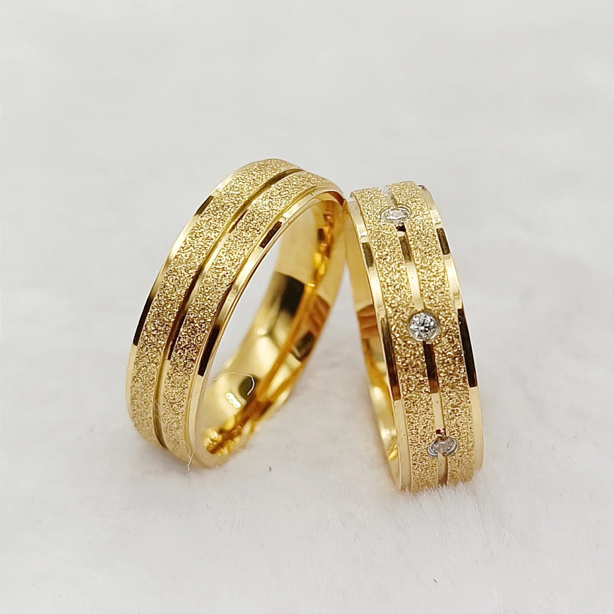 Conjunto Anillos Boda Harmony Oro 18K Pareja | Acero Quirúrgico Promesa